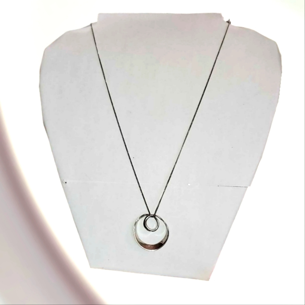18" Silver Necklace With 1" with Interlocking Circles